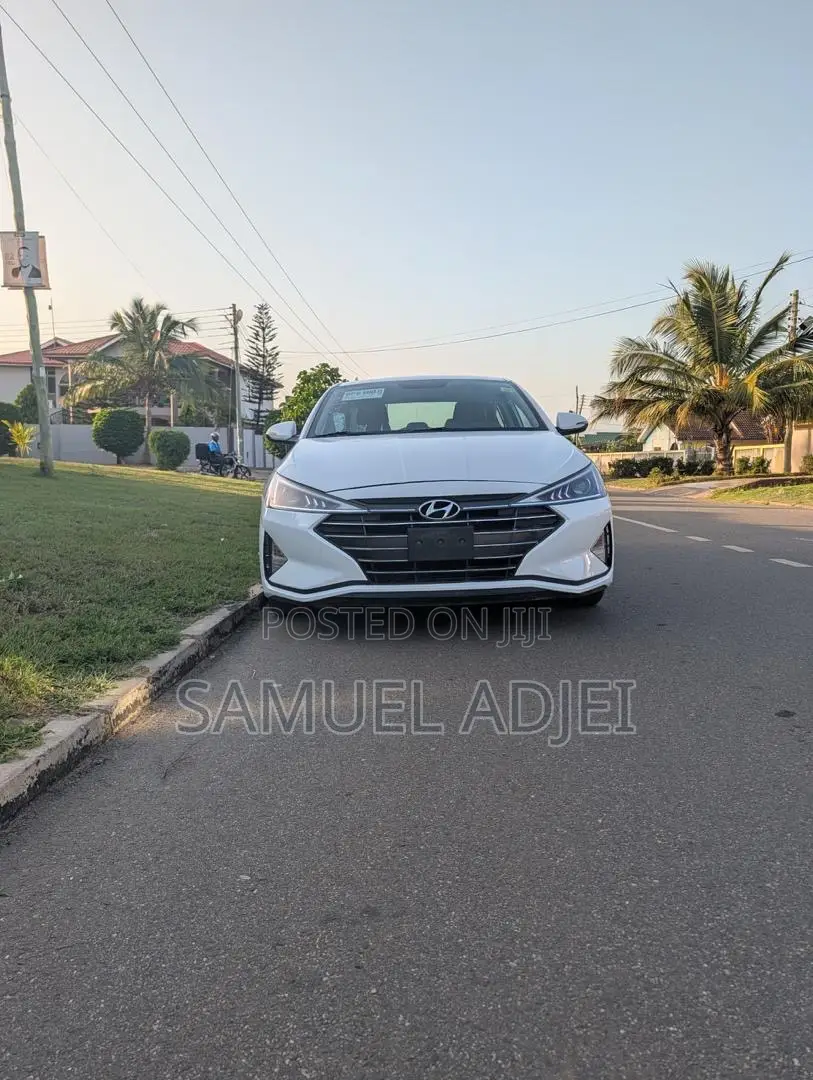Hyundai Elantra 2020 White