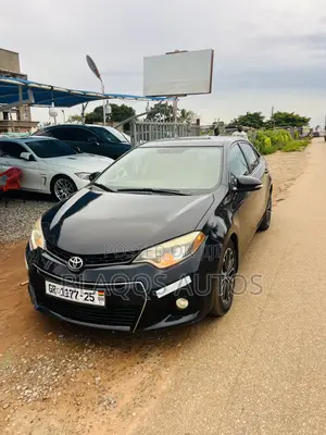 Toyota Corolla 2015 Black