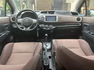 Toyota Vitz 1.0 FWD 3dr 2012 Pink