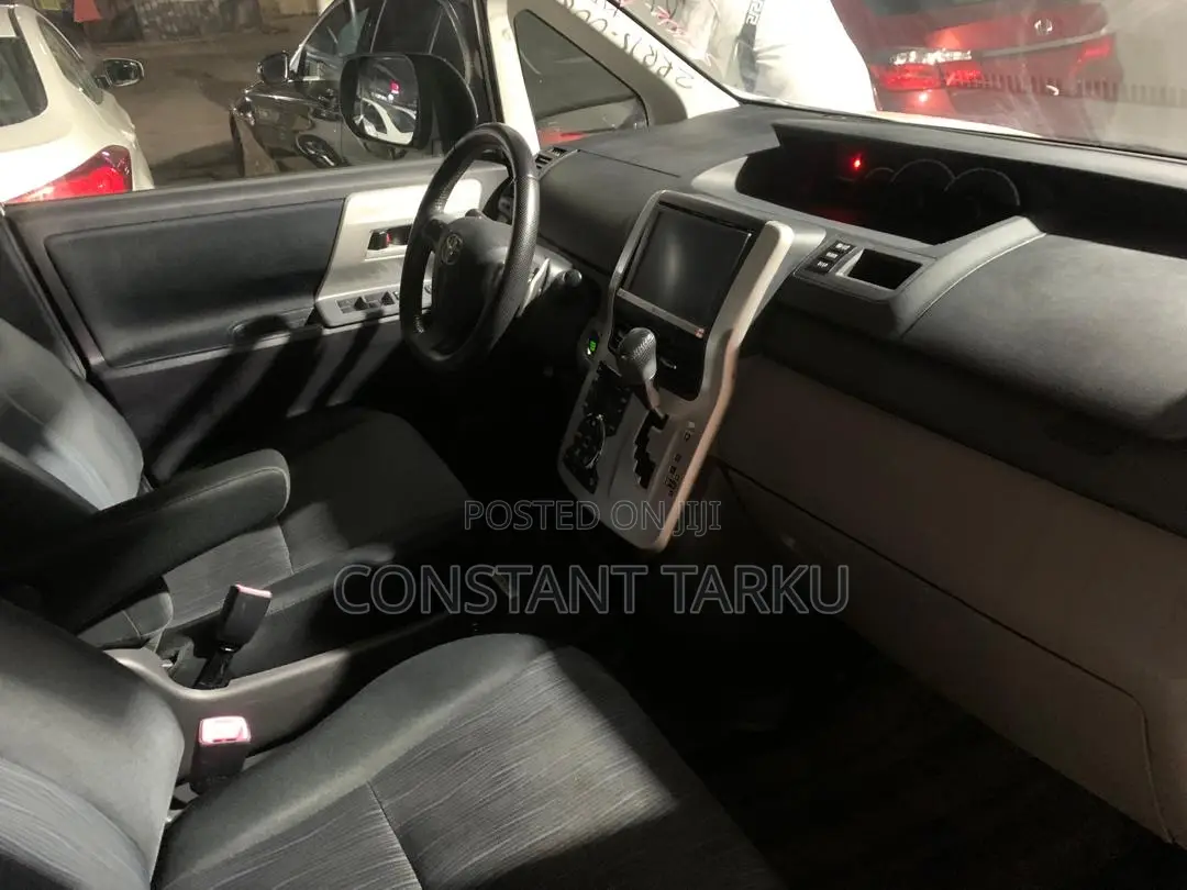 Toyota Voxy 2012 White