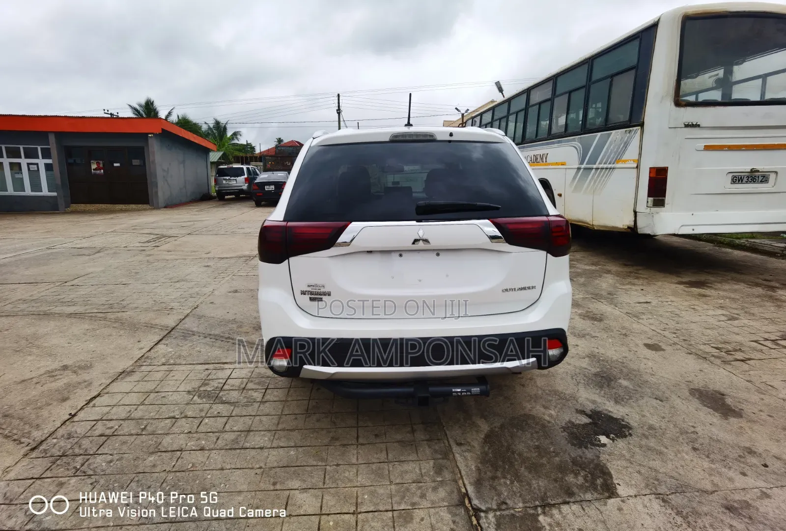 Mitsubishi Outlander 2016 White