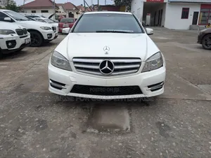 Mercedes-Benz C300 Sport Sedan AWD (3.0L 6cyl 7A) 2008 White