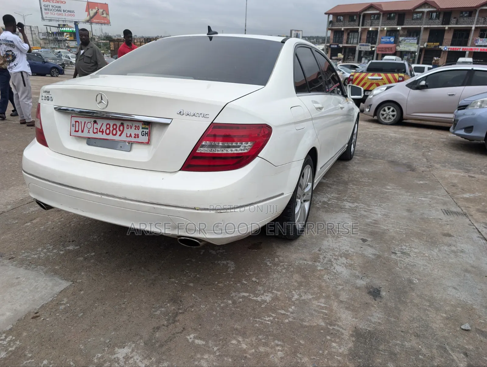 Mercedes-Benz C300 Sport Sedan AWD (3.0L 6cyl 7A) 2008 White