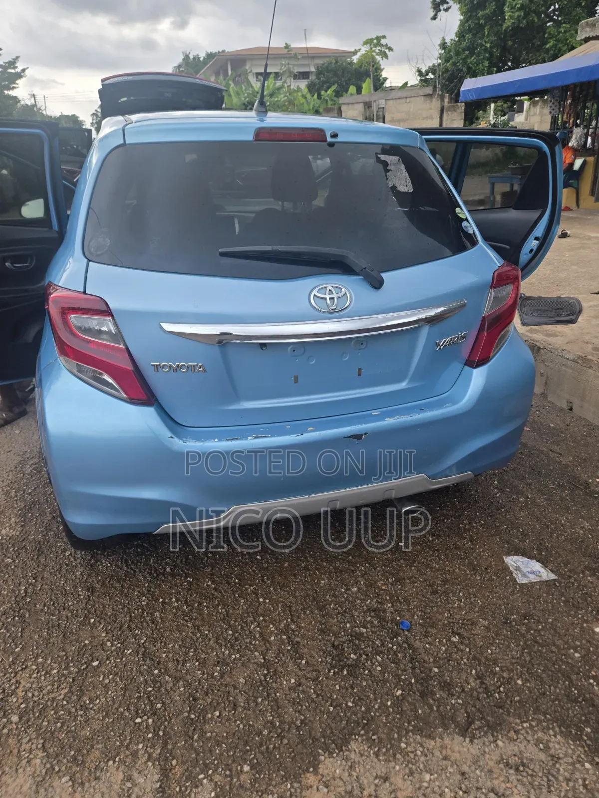 Toyota Vitz 2015 Blue