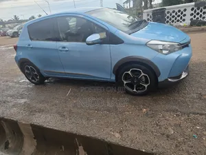 Toyota Vitz 2015 Blue