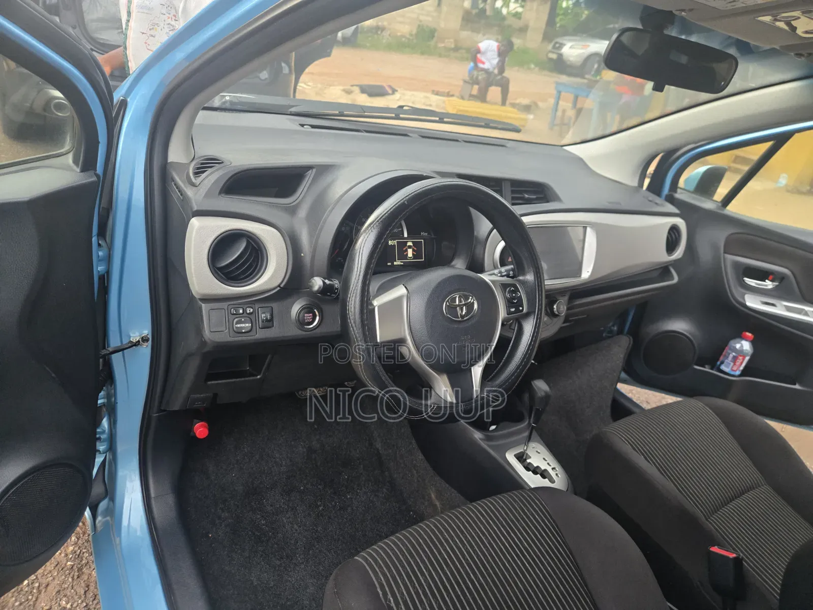 Toyota Vitz 2015 Blue