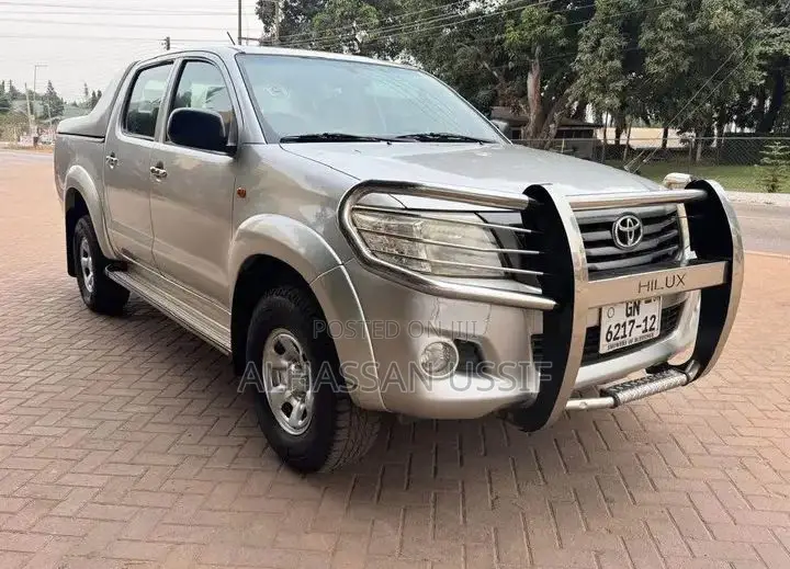 Toyota Hilux 2.7 VVT-i SRX 4x4 2006 Gray