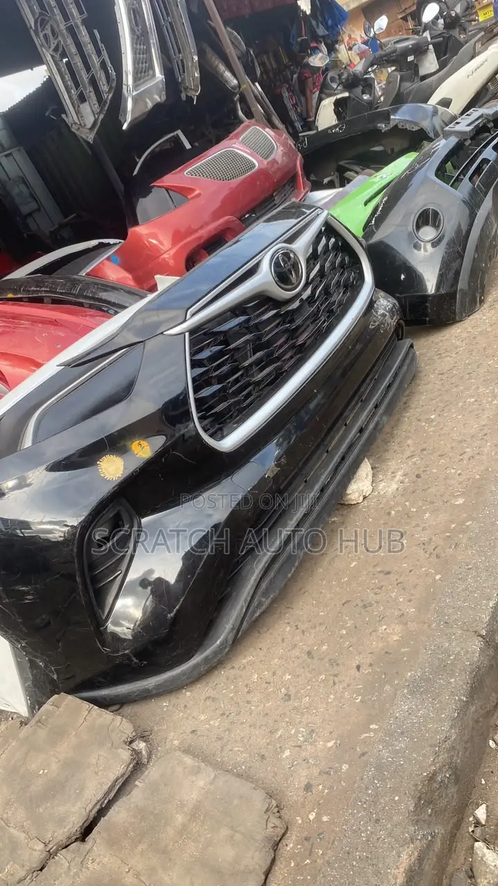 Toyota Highlander 2021 Complete Bumper Available