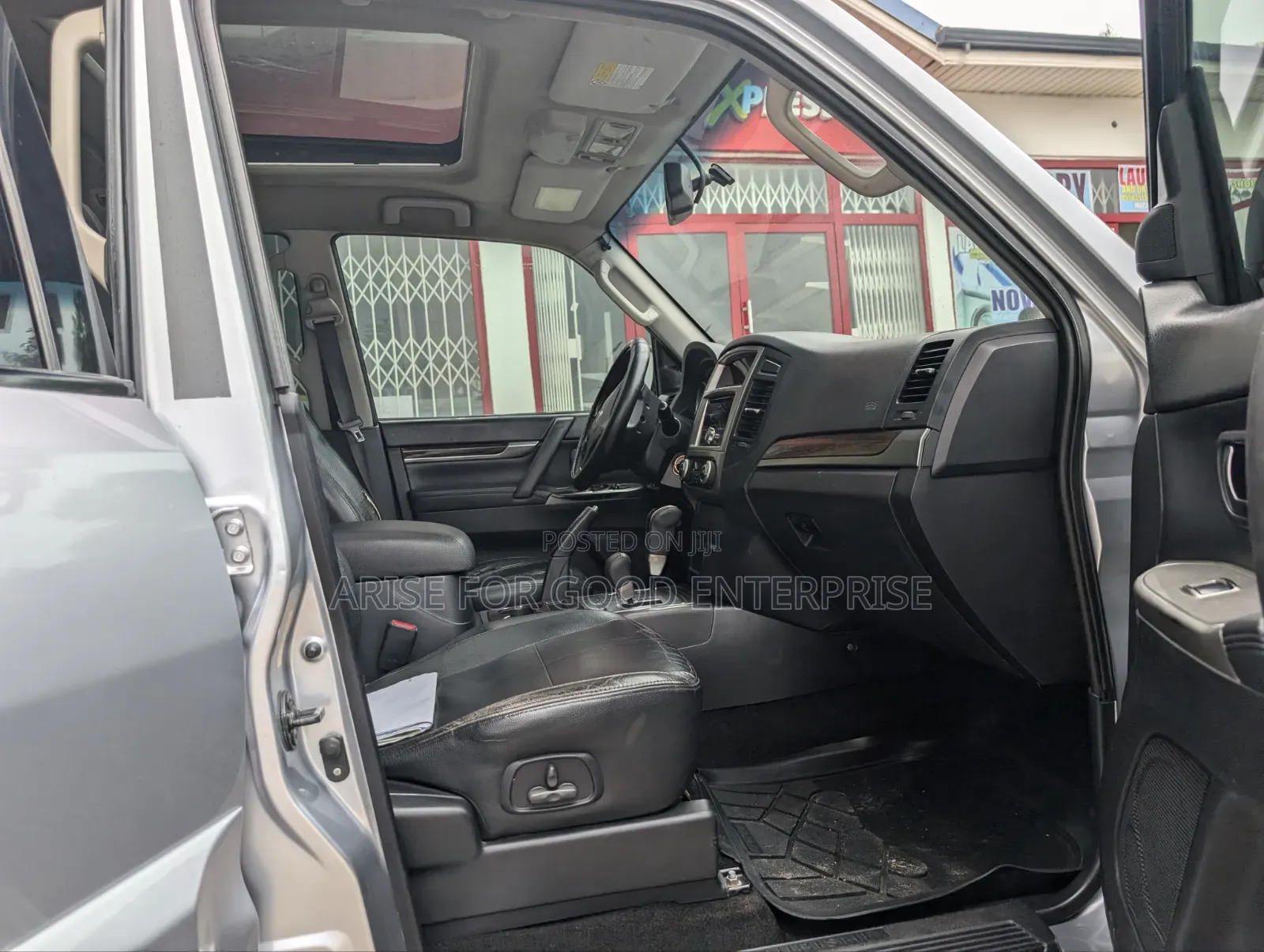 Mitsubishi Pajero 3.8 V6 GLS/GLX 2012 Silver