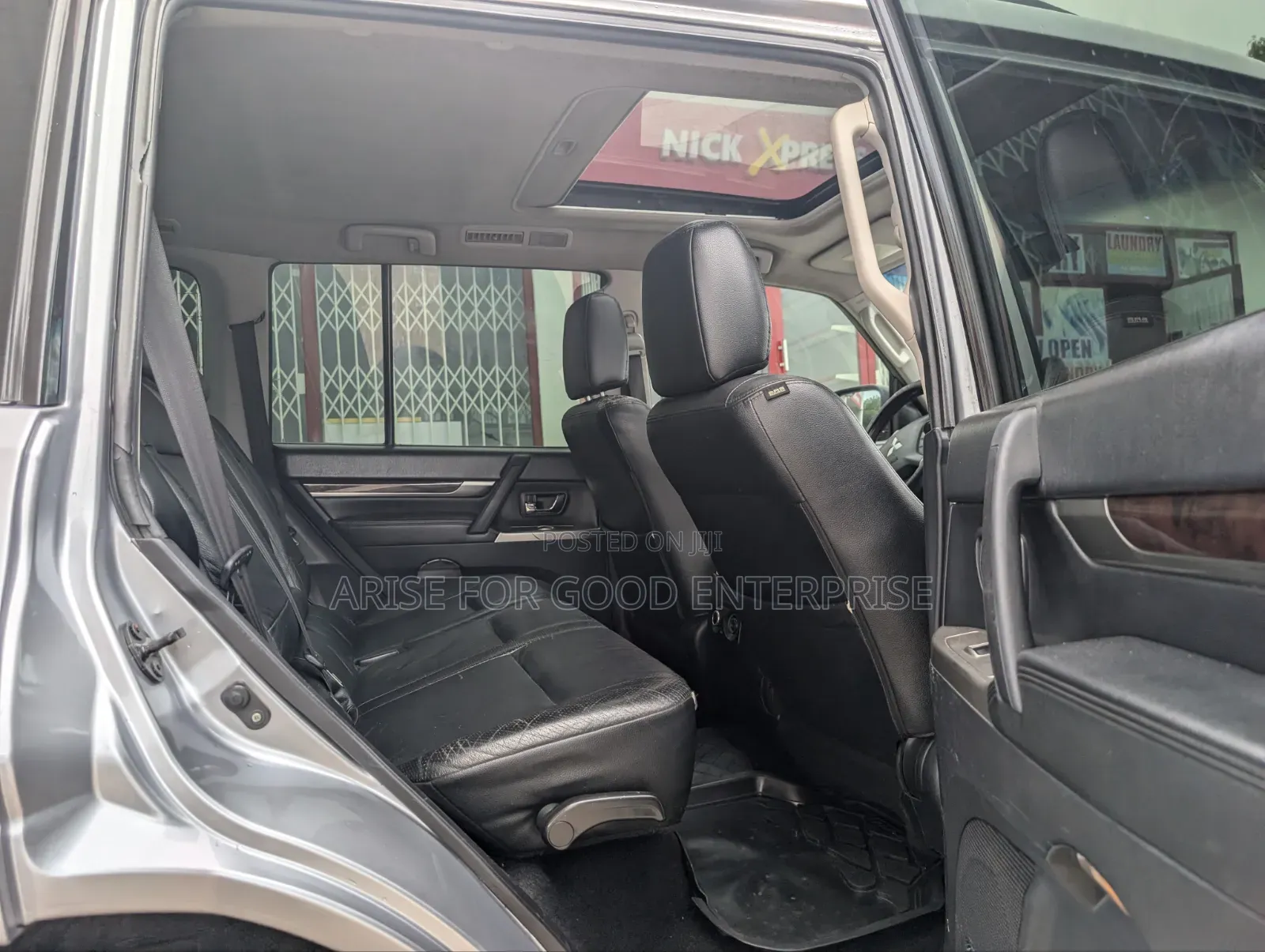Mitsubishi Pajero 3.8 V6 GLS/GLX 2012 Silver