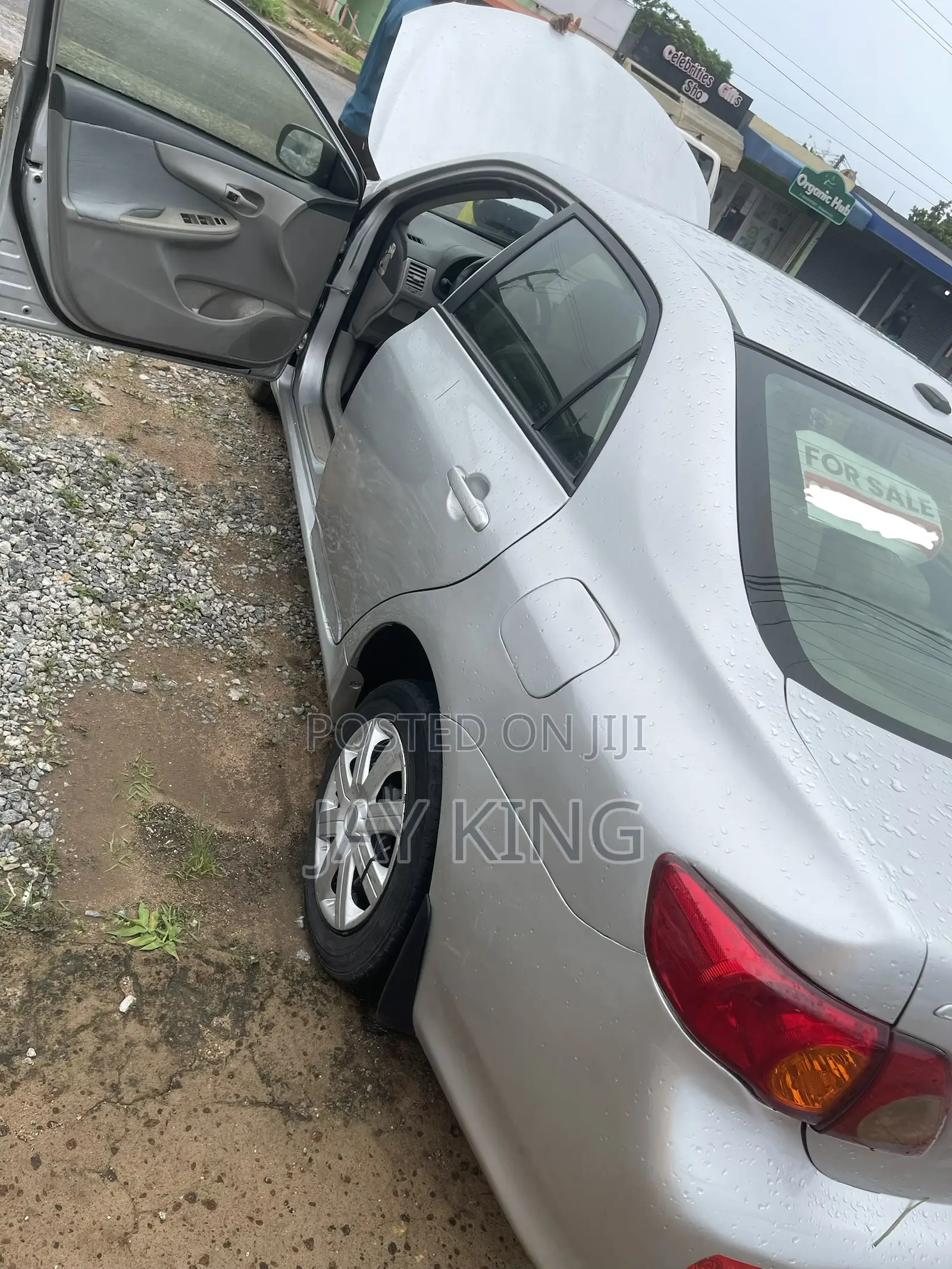 Toyota Corolla LE 4dr Sedan (1.8L 4 cyl 4A) 2009 Silver