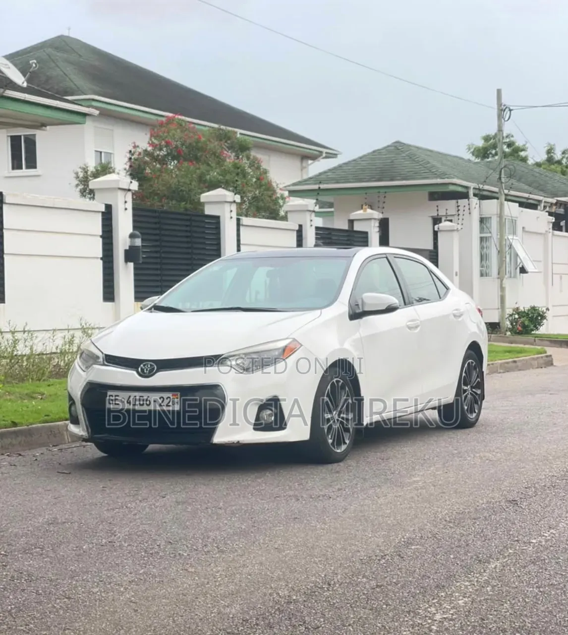 Toyota Corolla 2016 White