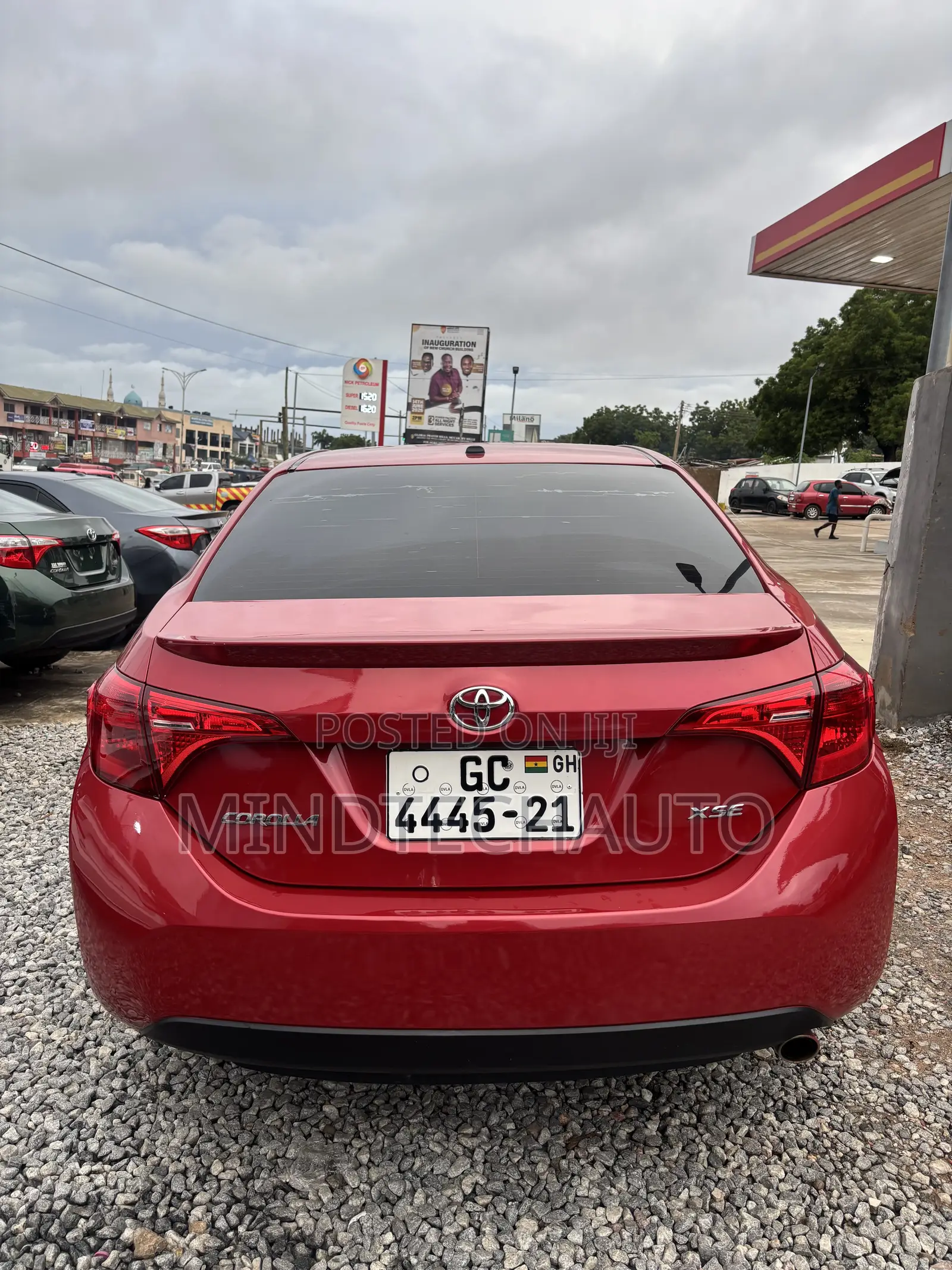 Toyota Corolla XSE (1.8L 4cyl 2A) 2018 Red