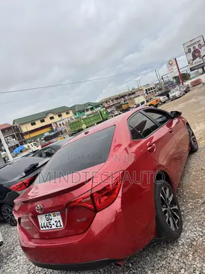 Toyota Corolla XSE (1.8L 4cyl 2A) 2018 Red