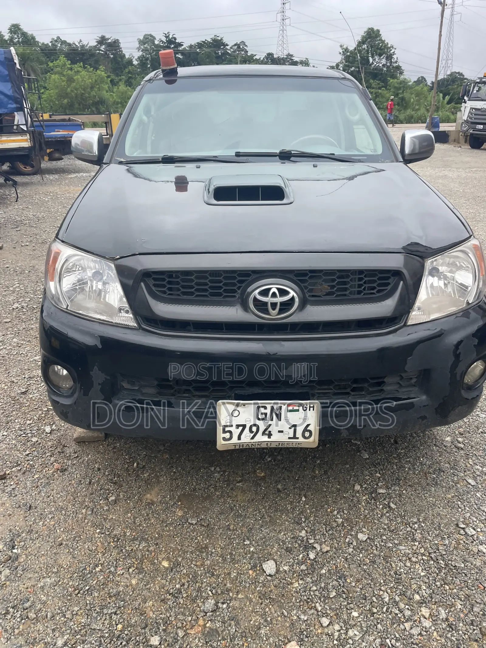 Toyota Hilux 2013 Black