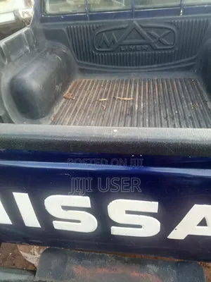 Nissan Hardbody 1998 Blue