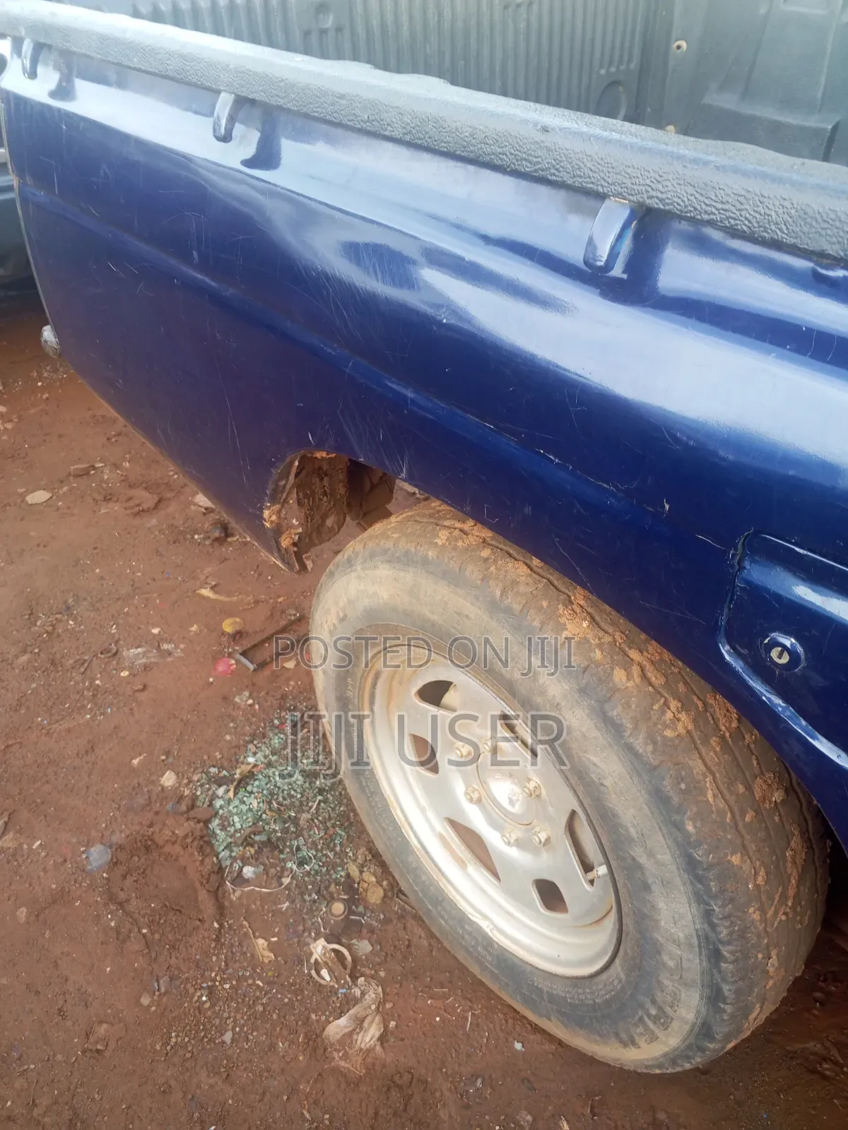 Nissan Hardbody 1998 Blue