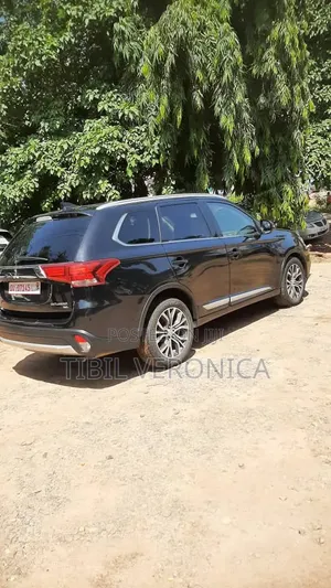 Mitsubishi Outlander 2.4 PHEV AWD 2017 Black