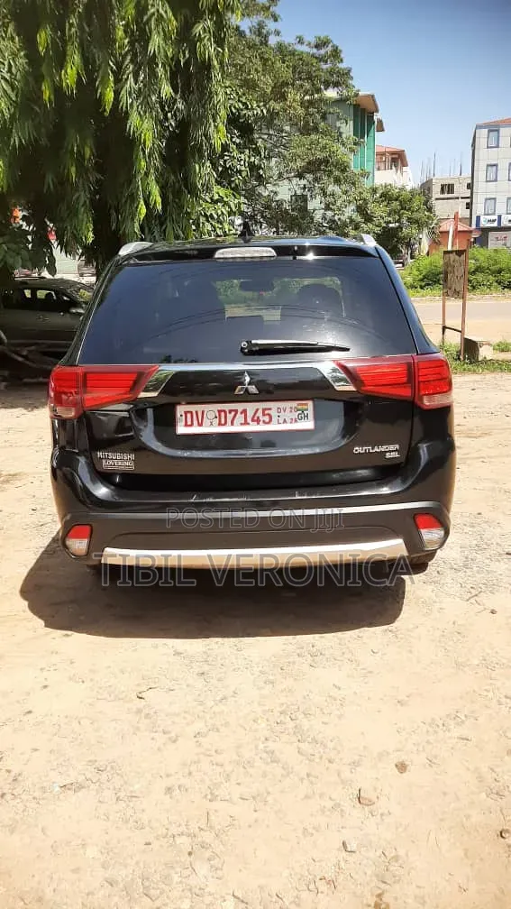 Mitsubishi Outlander 2.4 PHEV AWD 2017 Black