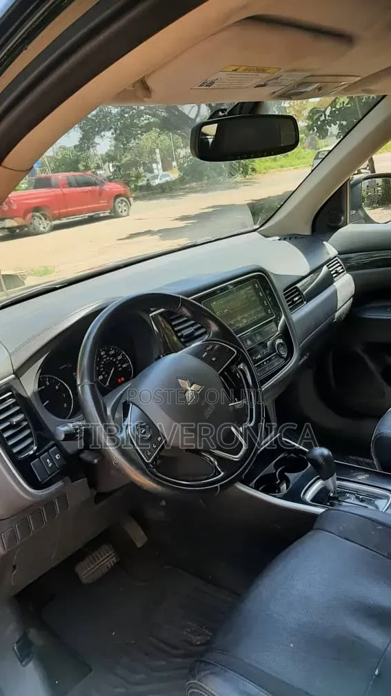 Mitsubishi Outlander 2.4 PHEV AWD 2017 Black