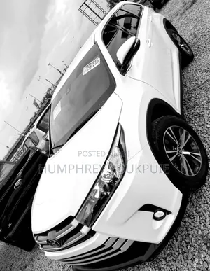 Toyota Highlander LE 2019 White