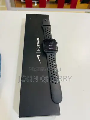  Apple Watch Series Se 44mm