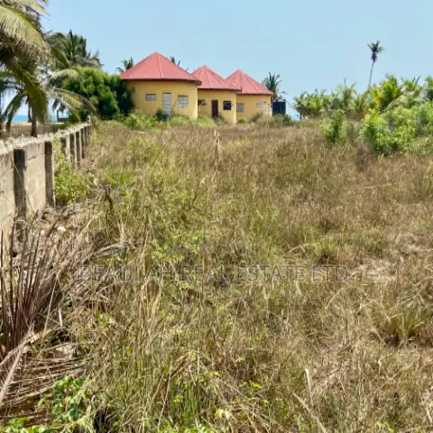 Title Registered Beachfront Land For Sale – Ningo Kpongunor, Prampram
