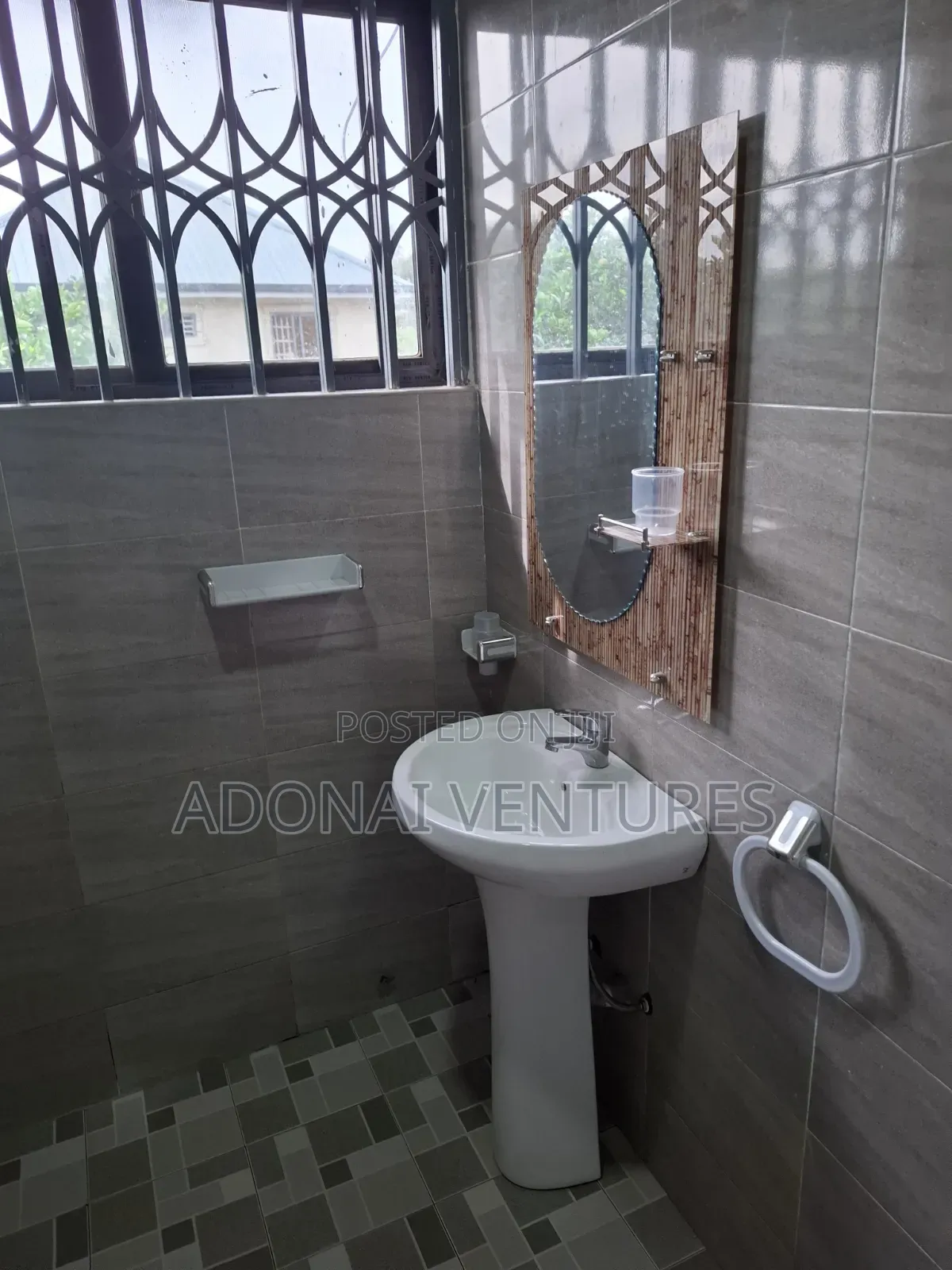 3bdrm Apartment in Ahodwo Daban, Kumasi Metropolitan for rent
