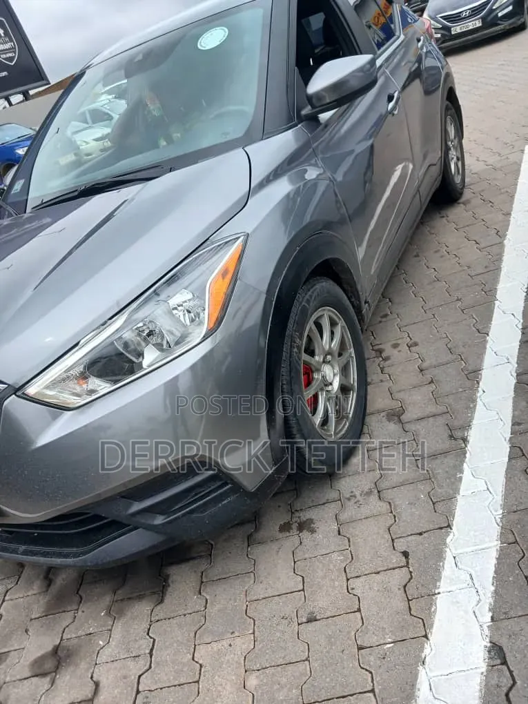 Nissan Kicks SV 2019 Gray