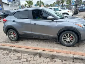 Nissan Kicks SV 2019 Gray