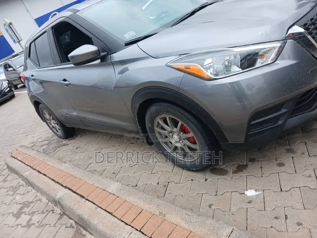 Nissan Kicks SV 2019 Gray