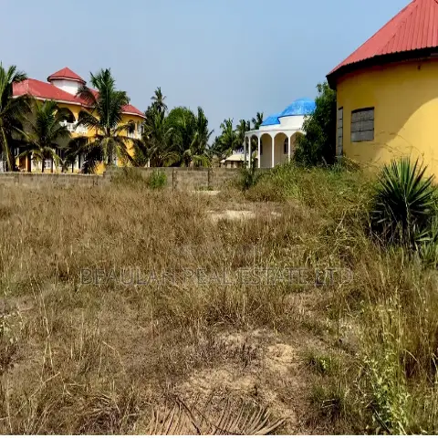 Title Registered Beachfront Land For Sale – Ningo Kpongunor, Prampram