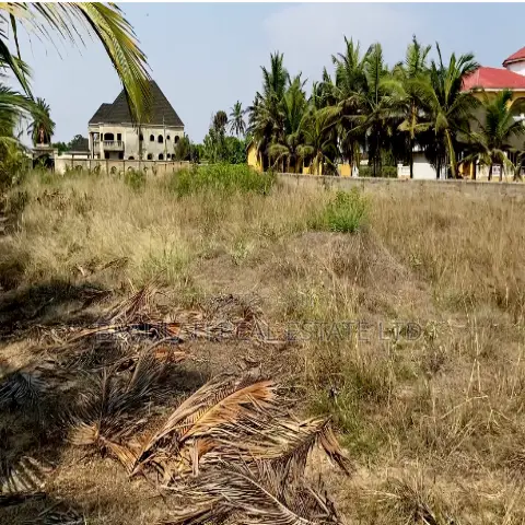Title Registered Beachfront Land For Sale – Ningo Kpongunor, Prampram