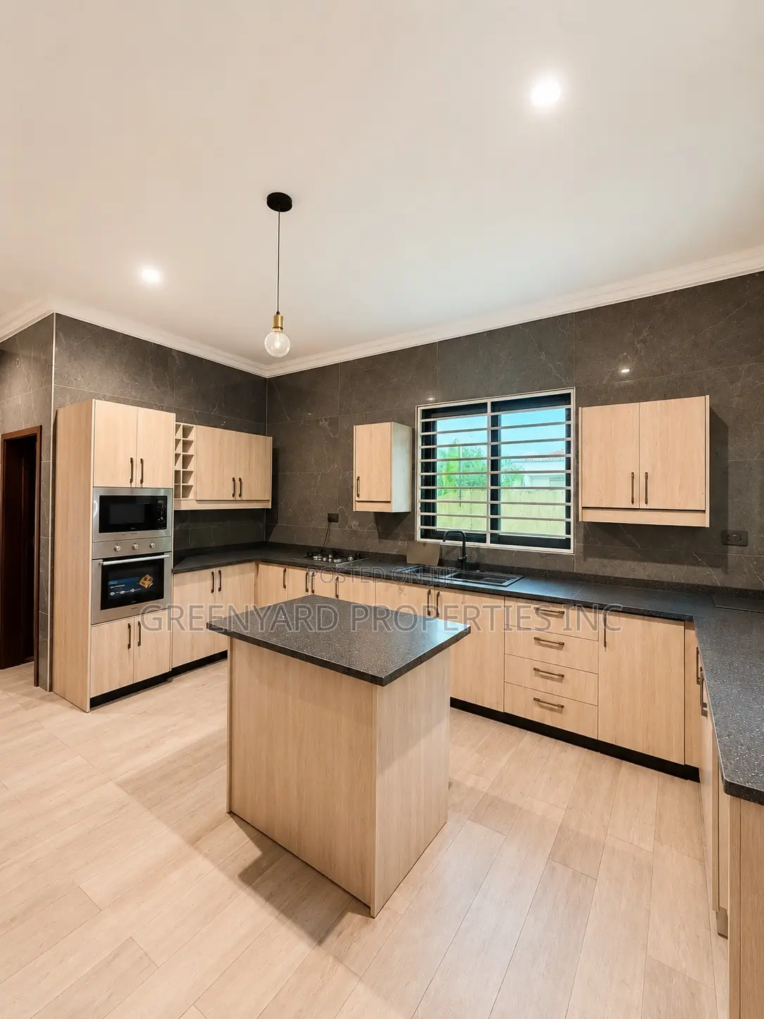 4bdrm House in A&C Mall, East Legon for rent