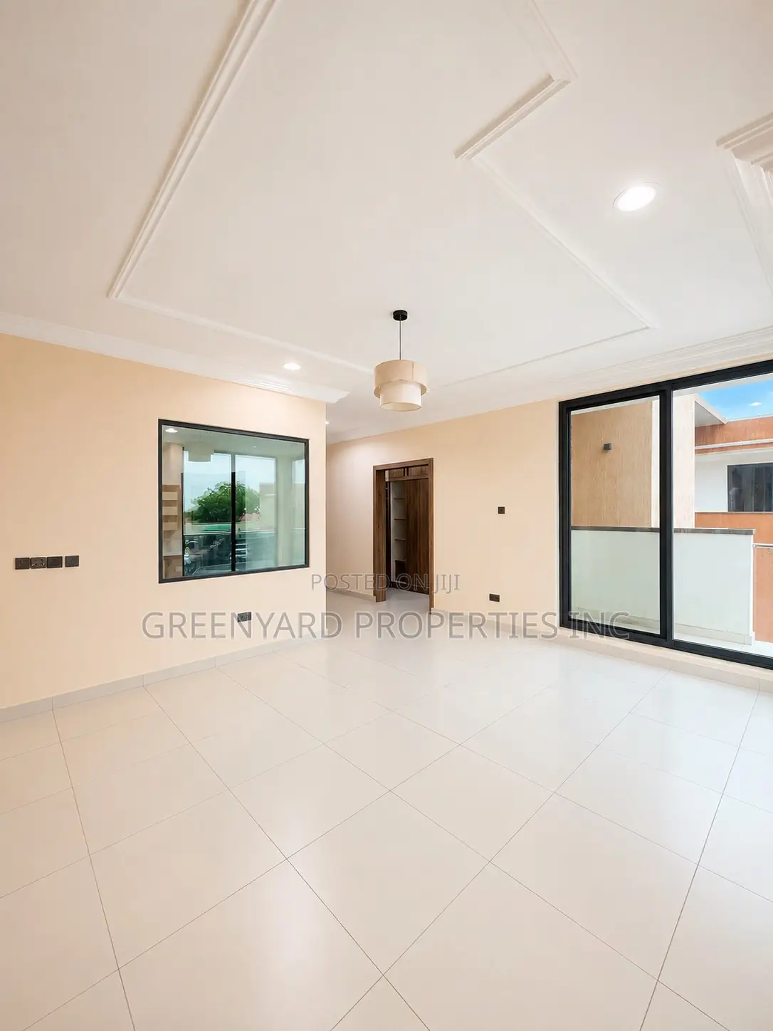 4bdrm House in A&C Mall, East Legon for rent