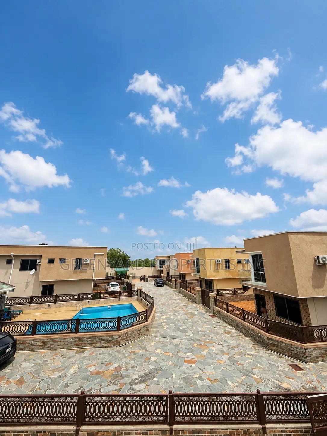 4bdrm House in A&C Mall, East Legon for rent
