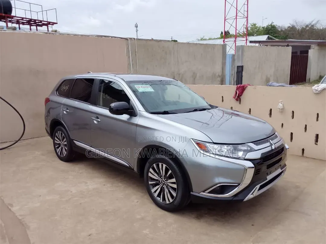 Mitsubishi Outlander SE AWC 2019 Silver