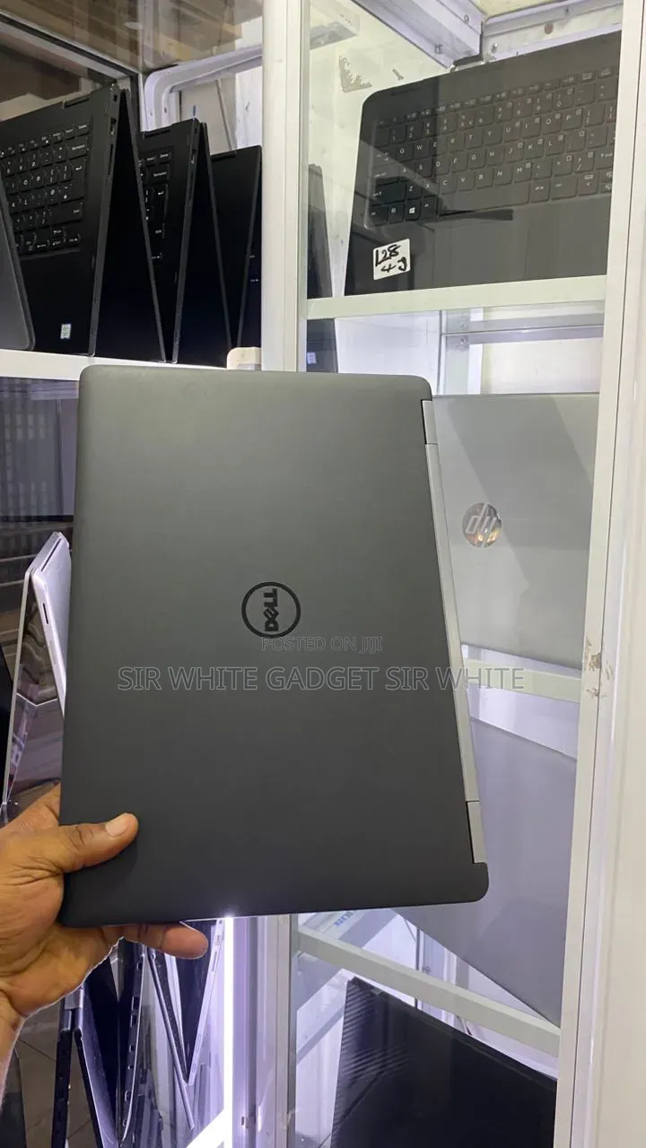Laptop Dell Latitude E7470 16GB Intel Core i5 SSD 256GB