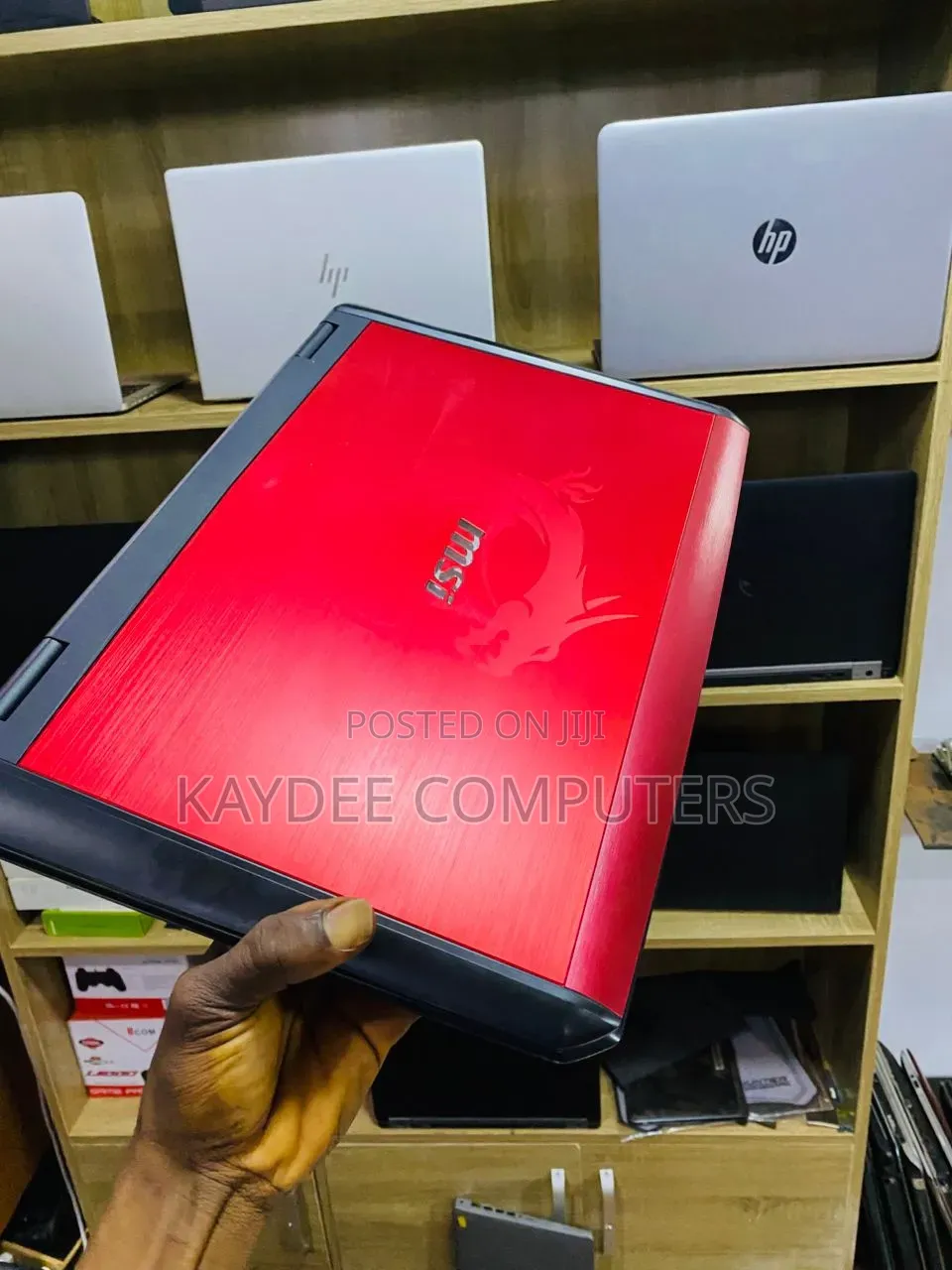 Laptop MSI 32GB Intel Core i7 SSD 1T