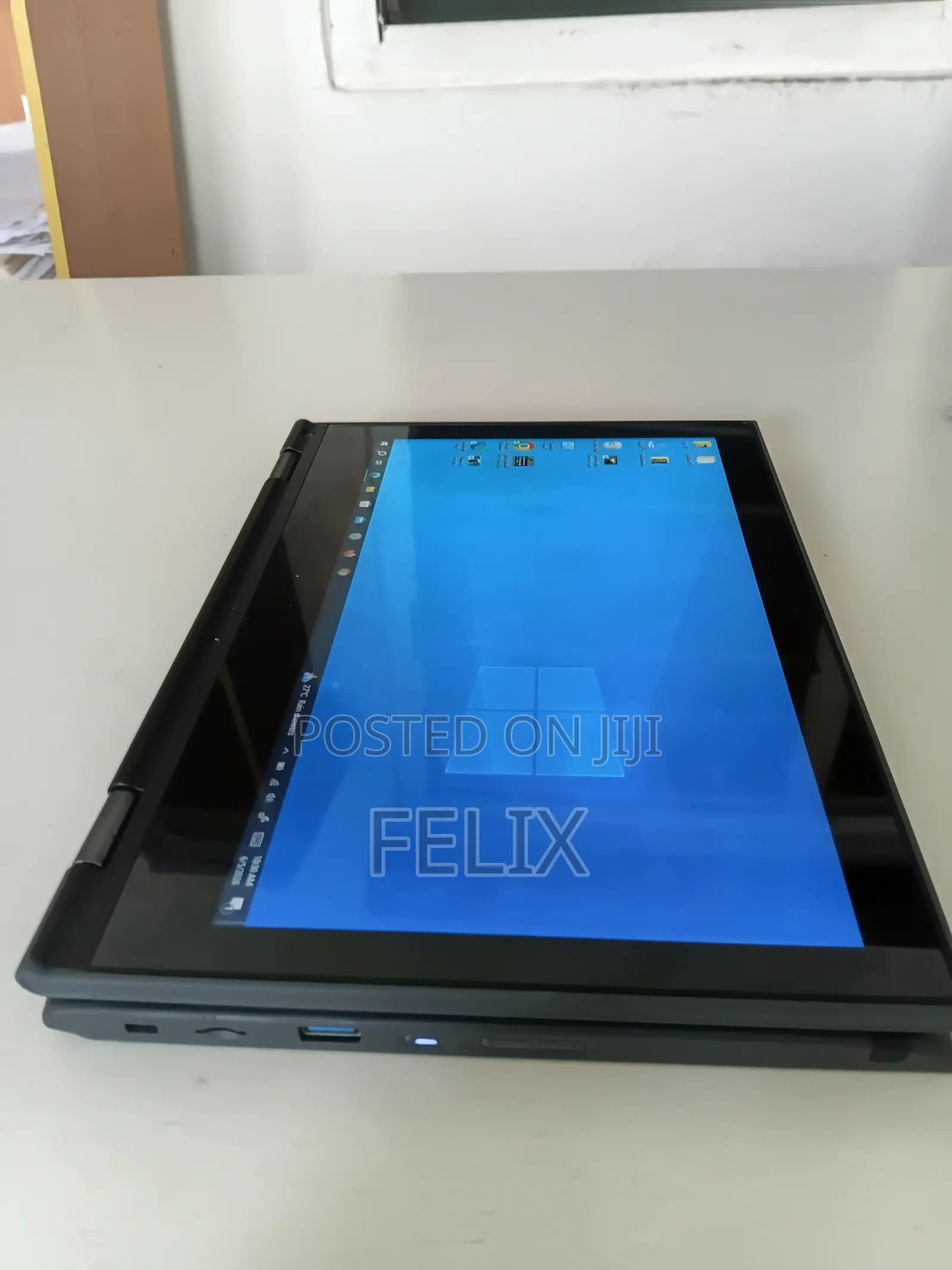 Laptop Lenovo 300e 8GB AMD SSD 128GB