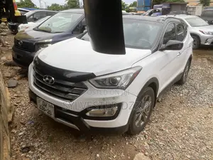 Hyundai Santa Fe 2014 White