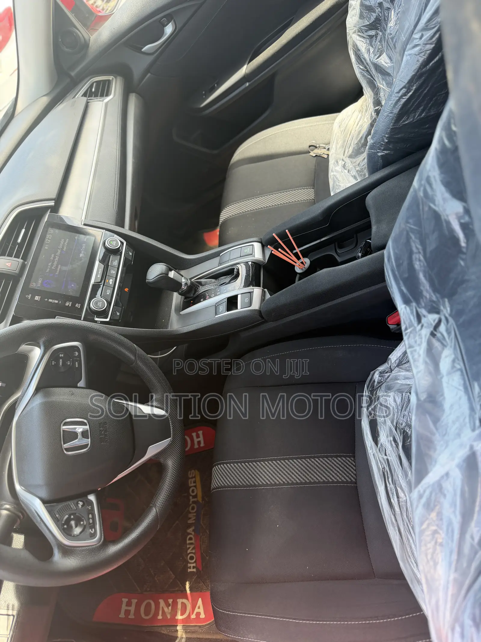 Honda Civic 2018 Red