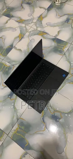 Laptop Dell Precision 5570 32GB Intel Core i7 SSD 1T