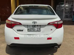 Toyota Corolla 2015 White