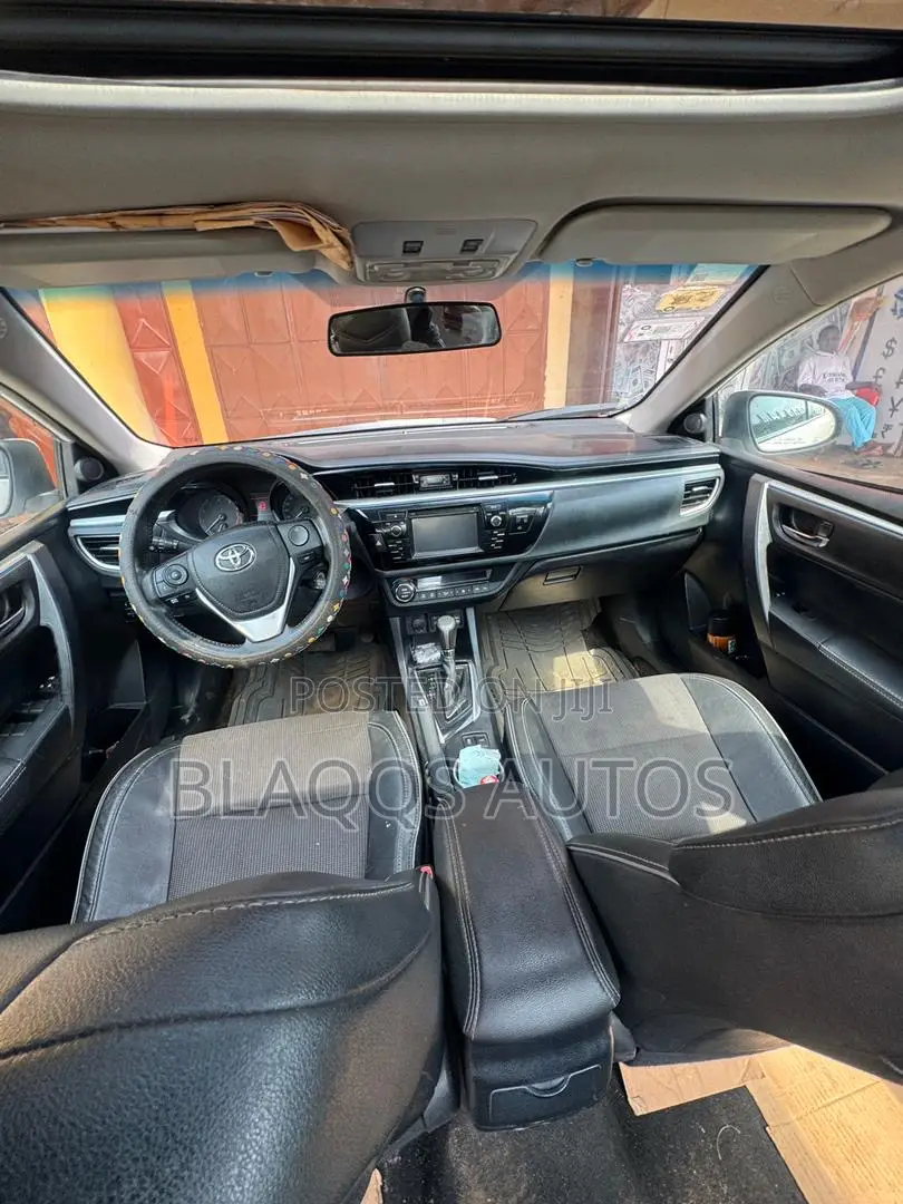 Toyota Corolla 2015 White