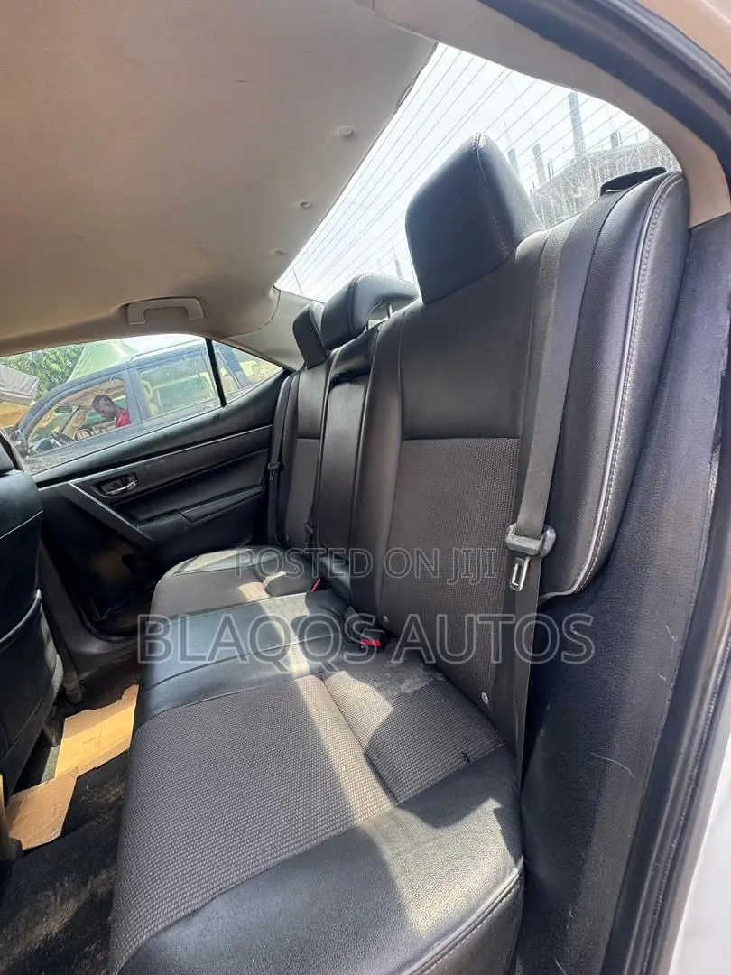 Toyota Corolla 2015 White