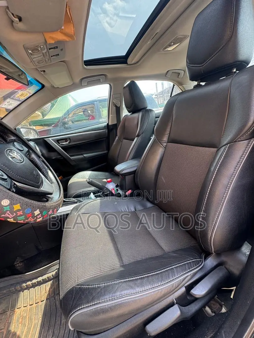 Toyota Corolla 2015 White