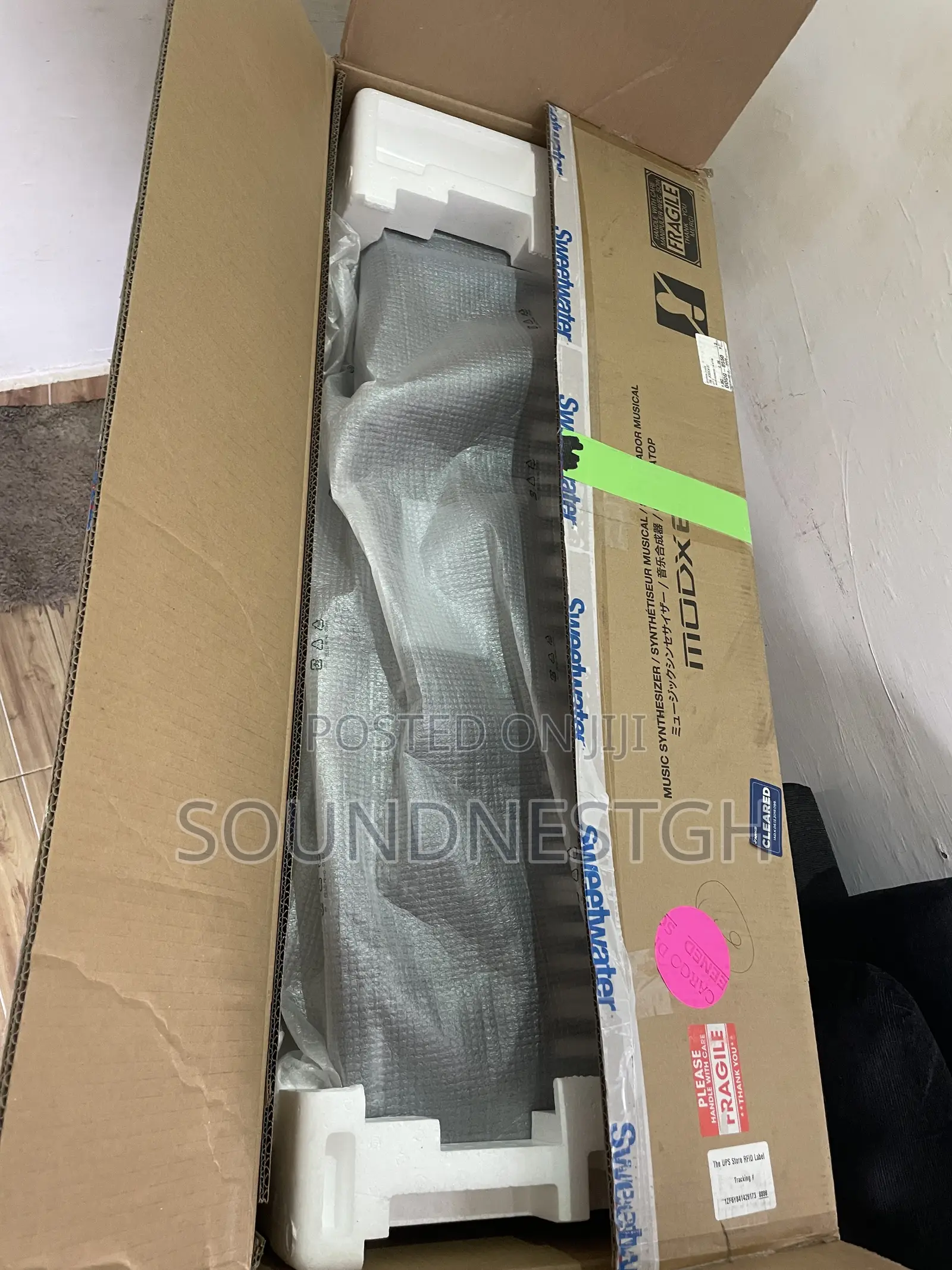 Yamaha Modx6 (+Free Dust Cover)