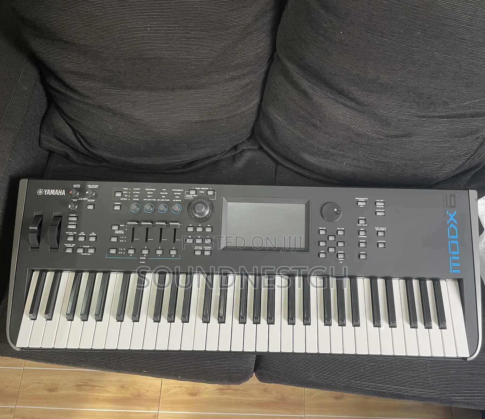 Yamaha Modx6 (+Free Dust Cover)