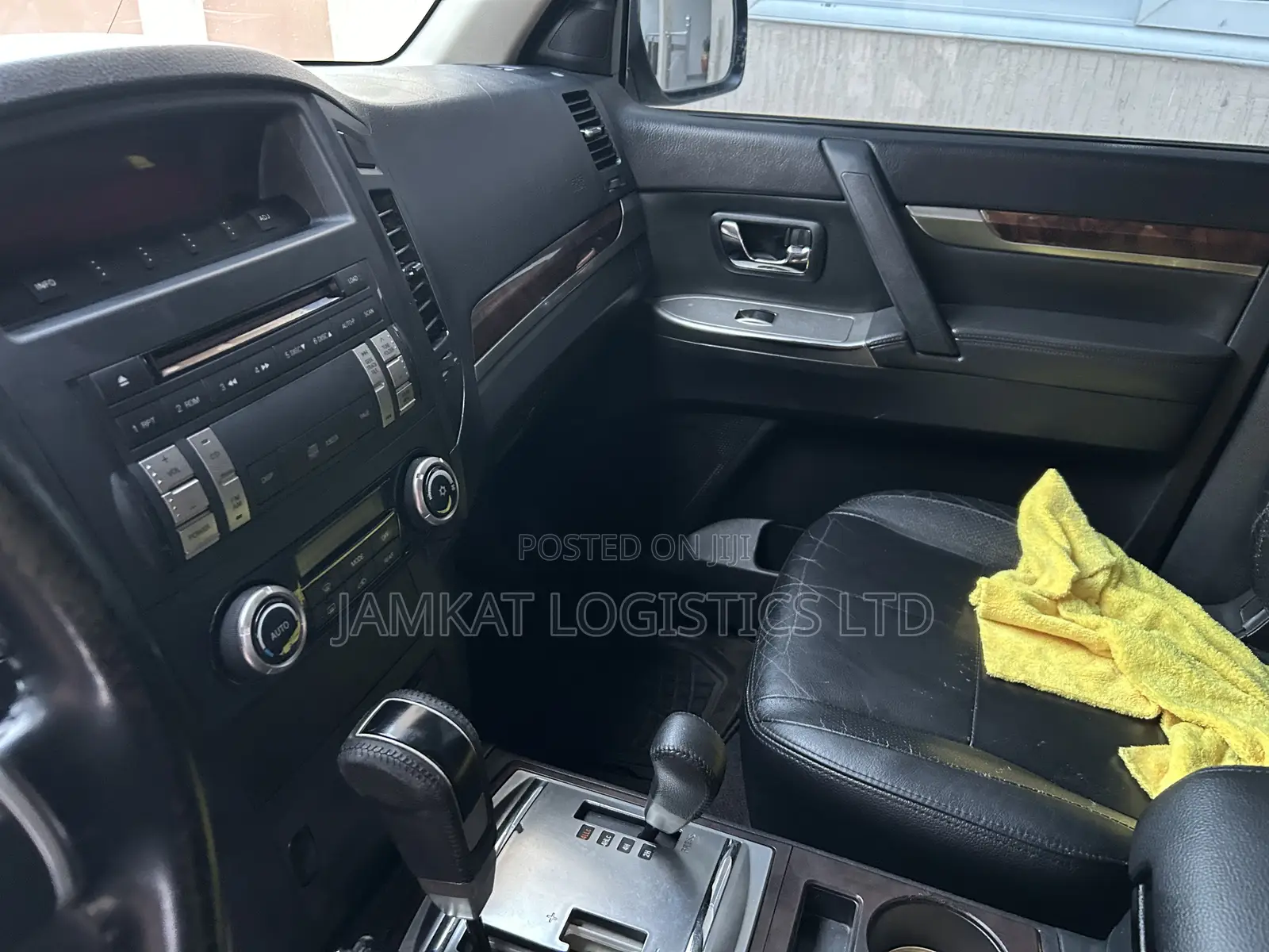 Mitsubishi Pajero V80 3.0 VR-I 2014 White